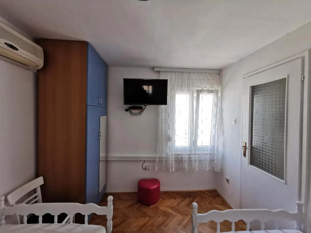 Apartment Authentic Apt In Stone House At The Top Location Split